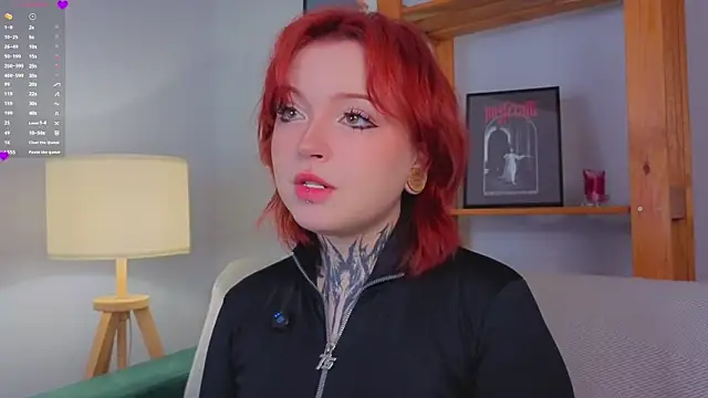 Snapshot of MarnaHarbor chatting on 11.06.25 MarnaHarbor online show from 11.06.25