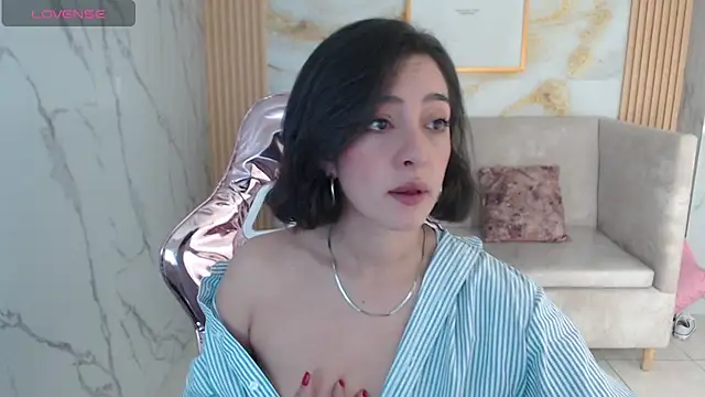 sara lopez s online show from 10.08.25