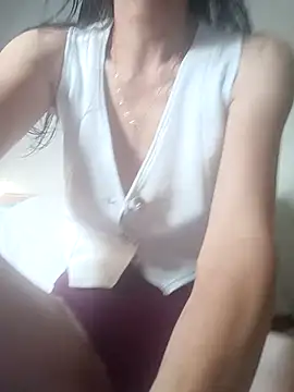 Snapshot of zaira_spice chatting on 12.14.25 zaira spice online show from 12.14.25