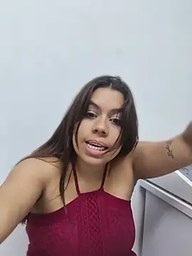 Snapshot of GabyMontenegro chatting on 04.29.26 GabyMontenegro online show from 04.29.26