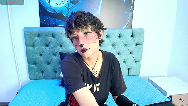 IsabelCortezz online show from 10.04.25