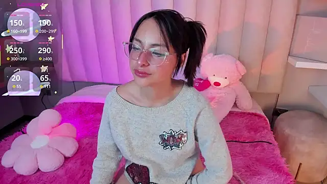 Annie  2 online show from 12.23.25