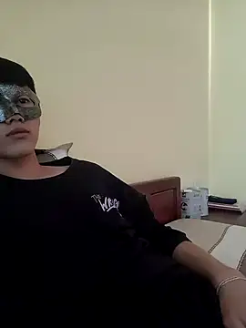 thienlong05 online show from 09.12.25