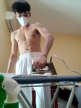 thienlong05 online show from 11.04.25