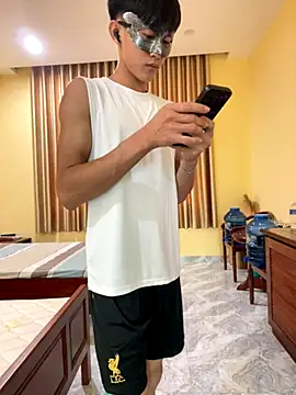 thienlong05 online show from 11.17.25