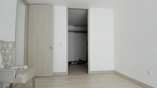 Meganbelford1 online show from 10.21.25