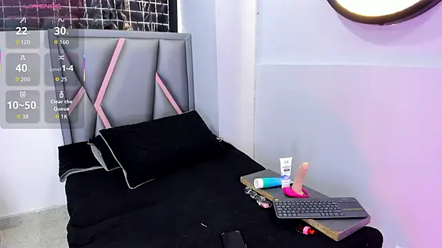 Snapshot of Sofia_villareal chatting on 11.17.25 Sofia villareal online show from 11.17.25