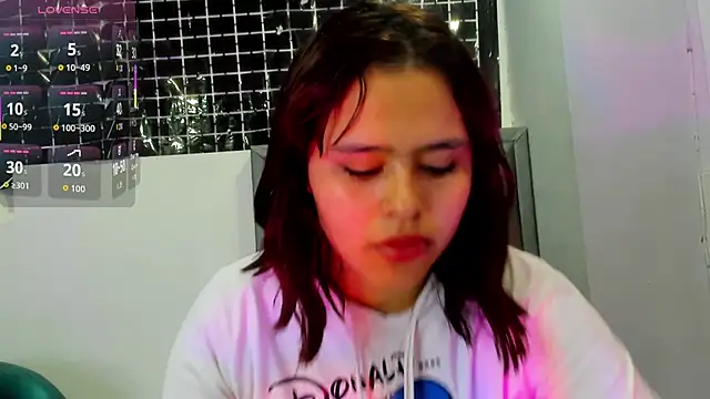 Snapshot of Sofia_villareal chatting on 11.20.25 Sofia villareal online show from 11.20.25