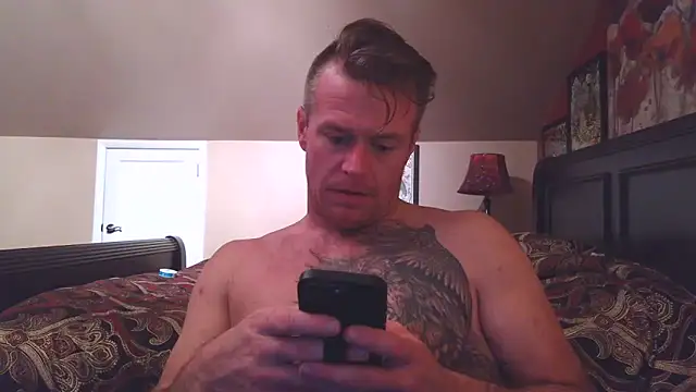 Snapshot of DILFiGuess11 chatting on 05.28.26 DILFiGuess11 online show from 05.28.26