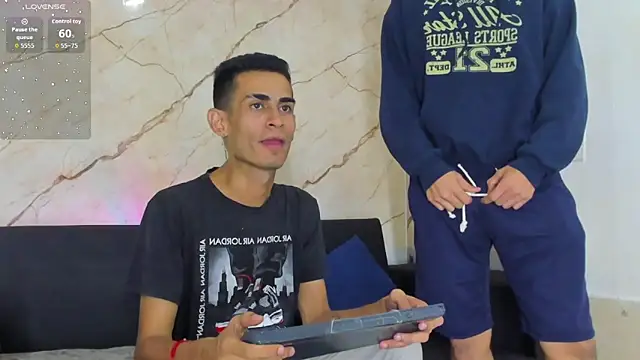 Golldens Dreamss online show from 09.29.25