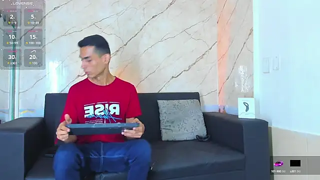 Golldens Dreamss online show from 10.02.25