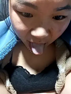 may-squirl online show from 11.05.25