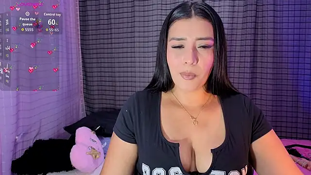 Kayleemorales online show from 09.29.25