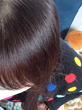 Snapshot of AYA_dayo chatting on 12.15.25 AYA dayo online show from 12.15.25