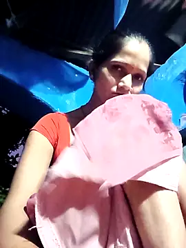 Snapshot of Jooli_xx chatting on 09.14.25 Jooli xx online show from 09.14.25