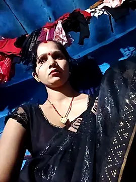 Snapshot of Jooli_xx chatting on 10.02.25 Jooli xx online show from 10.02.25