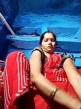 Snapshot of Jooli_xx chatting on 10.05.25 Jooli xx online show from 10.05.25