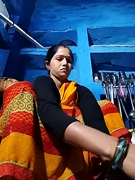 Snapshot of Jooli_xx chatting on 10.18.25 Jooli xx online show from 10.18.25