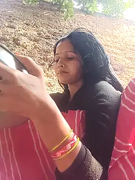 Snapshot of Jooli_xx chatting on 11.30.25 Jooli xx online show from 11.30.25