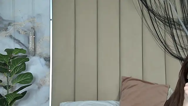 Snapshot of LilithAmory chatting on 11.04.25 LilithAmory online show from 11.04.25