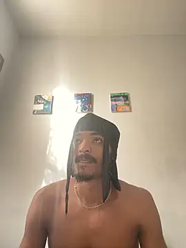 Snapshot of TRILLAHUNG chatting on 09.21.25 TRILLAHUNG online show from 09.21.25