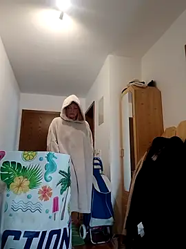 LiluLiluLilu online show from 04.15.26