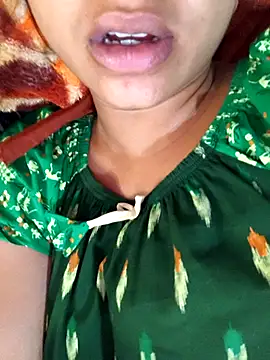 Snapshot of telugu_roja_099 chatting on 10.15.25 telugu roja 099 online show from 10.15.25