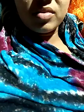 Snapshot of telugu_roja_099 chatting on 11.02.25 telugu roja 099 online show from 11.02.25