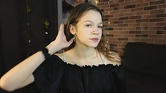 VelvetRisque online show from 02.12.26