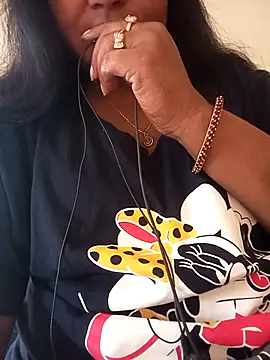 Alina-khan online show from 10.27.25