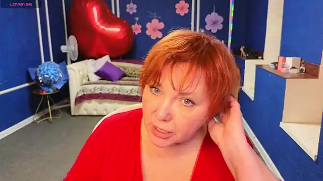 Kira Kenett online show from 04.20.26