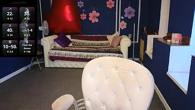 Snapshot of Kira_Kenett chatting on 05.16.26 Kira Kenett online show from 05.16.26