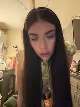 valentinalamont online show from 10.31.25