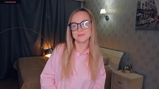 SoonMoor online show from 11.12.25