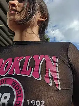 Snapshot of Rumy_2005 chatting on 12.13.25 Rumy 2005 online show from 12.13.25