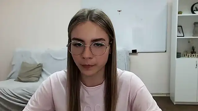 Snapshot of aSingleOne chatting on 10.27.25 aSingleOne online show from 10.27.25