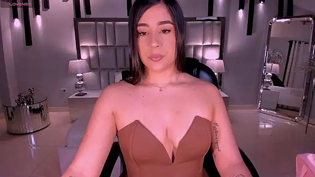 SussyBellX online show from 02.22.26