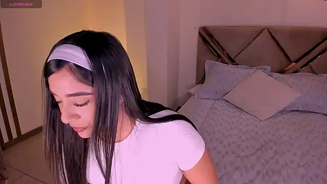 SussyBellX online show from 02.24.26