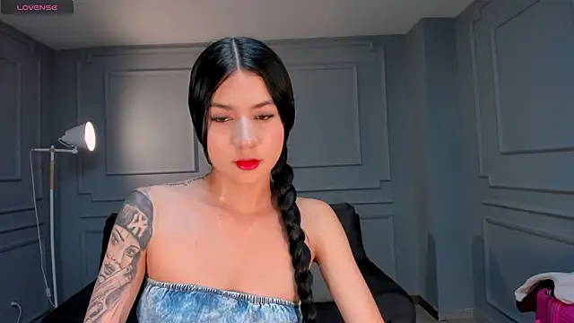 LaurentConnor online show from 11.05.25