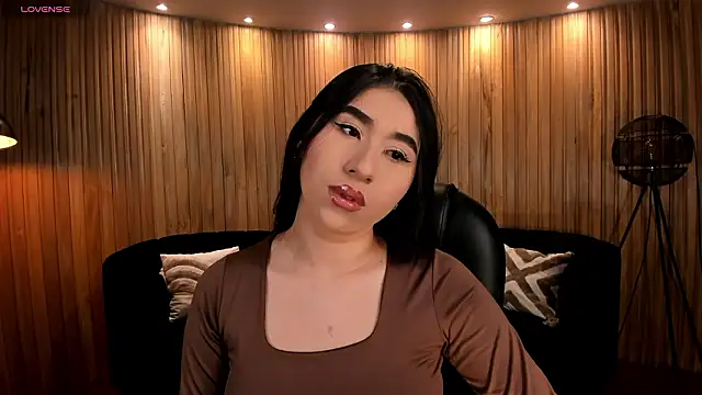 MayaMoretti  online show from 02.16.26