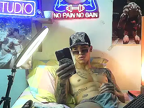 Strongcockfitness online show from 10.26.25