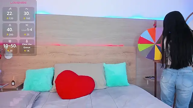 Snapshot of GinebraBrown chatting on 02.12.26 GinebraBrown online show from 02.12.26