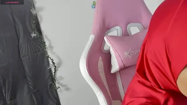 Snapshot of dalila_kemur chatting on 09.17.25 dalila kemur online show from 09.17.25