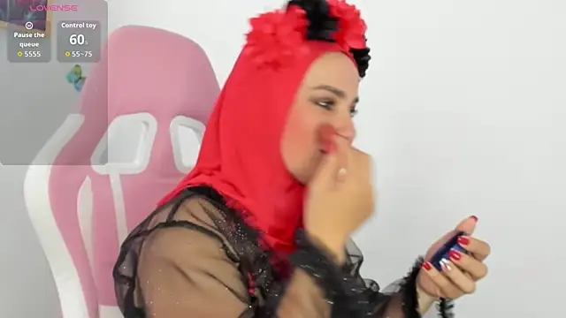 Snapshot of dalila_kemur chatting on 10.11.25 dalila kemur online show from 10.11.25