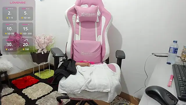 Snapshot of dalila_kemur chatting on 11.15.25 dalila kemur online show from 11.15.25