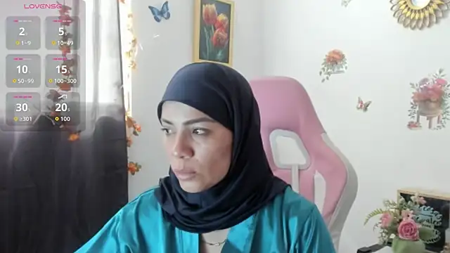 Snapshot of dalila_kemur chatting on 02.15.26 dalila kemur online show from 02.15.26