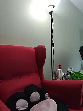 Snapshot of taydeebear chatting on 10.16.25 taydeebear online show from 10.16.25