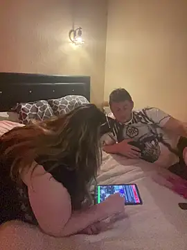 Snapshot of lesptilou chatting on 02.19.26 lesptilou online show from 02.19.26