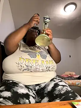 Snapshot of bunbun420247 chatting on 11.17.25 bunbun420247 online show from 11.17.25