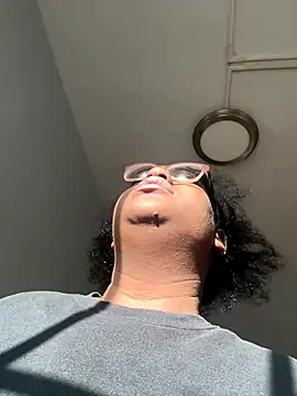 Snapshot of bunbun420247 chatting on 12.15.25 bunbun420247 online show from 12.15.25